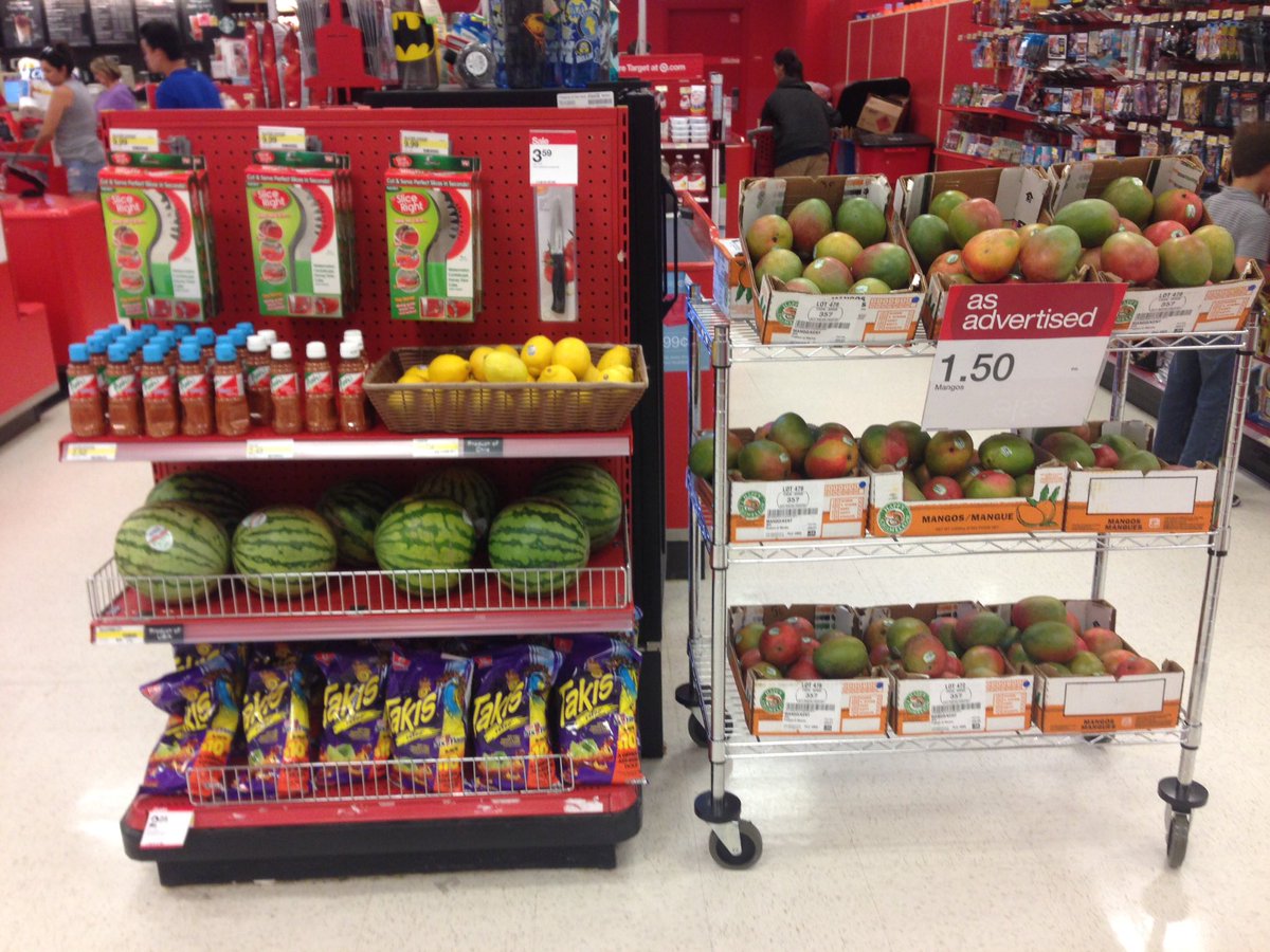 KnackJessica's tweet photo. Shout out to TL Diane for creating this amazing fruit end so! @NinaJeanPardo @jjonesca  #BeBold #MangosNTajin https://t.co/usCJKYvVDi