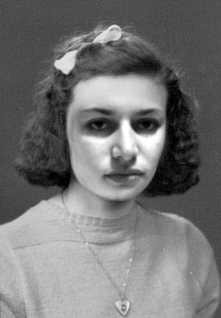 ericola88's tweet photo. Queria um visual moderno. Gostei desse. #OldBooth https://t.co/m9fq7MWX4r