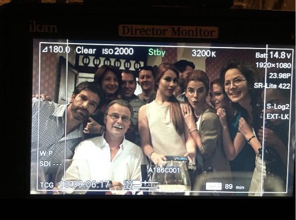 MFernandaYepes's tweet image. La familia solaz esperando el final de su final...🎬📽😜 @AzucarRcn @PrensaRCN