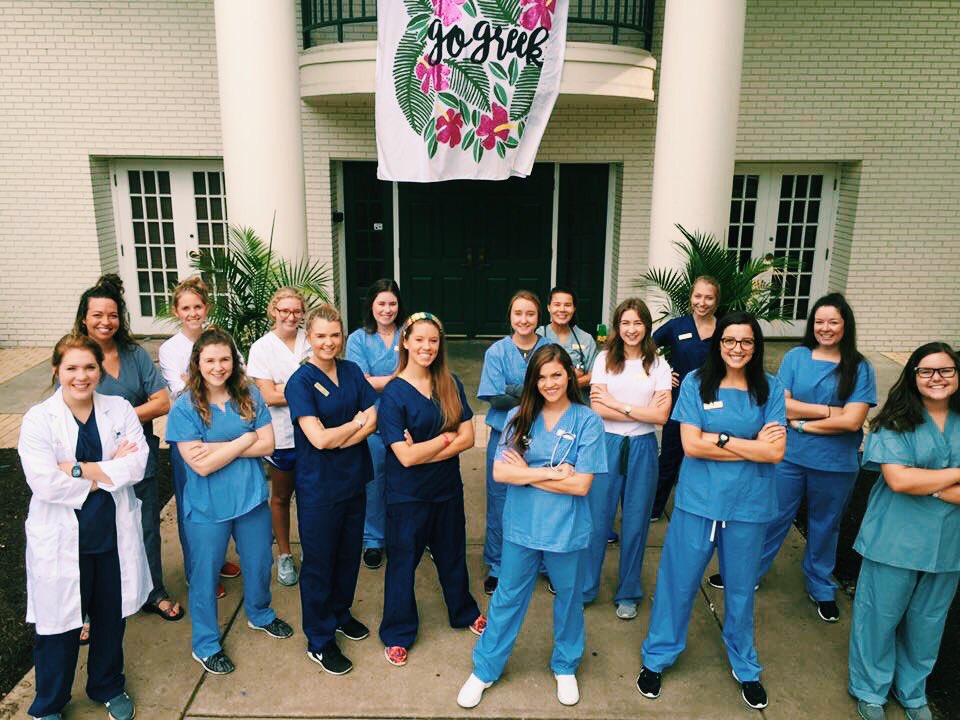 ArkansasPhiMu's tweet photo. And that's a wrap on work week - we can't wait to meet all of the PNMs tomorrow!! 💗💗 https://t.co/AfhFJ6siDT