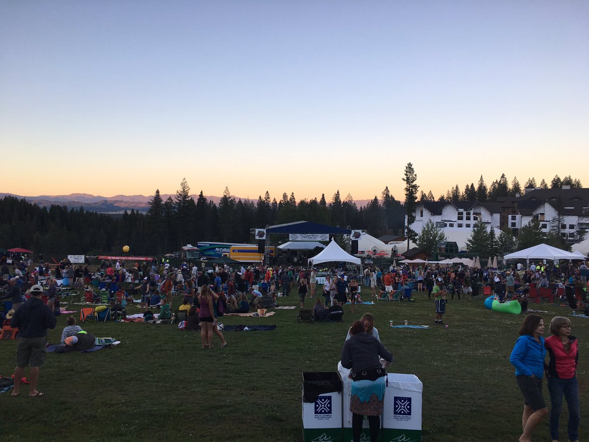 Greatness in the evening, people, and weekend!  #huckjam #thehuckleberryjam