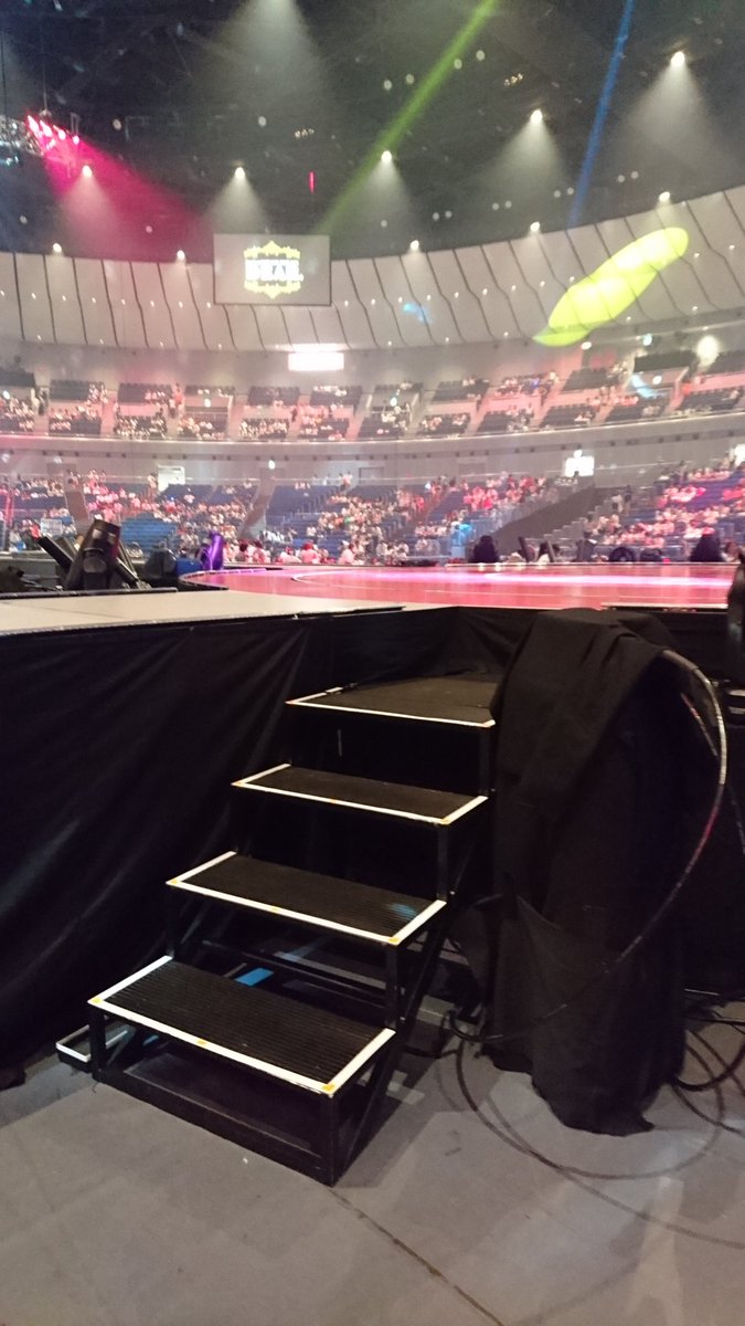 Candle_yama's tweet photo. みなさまお久しぶりです♥
ごふさたのセンター最前

たのしみましょ♥ https://t.co/h0dIkBnOJ9