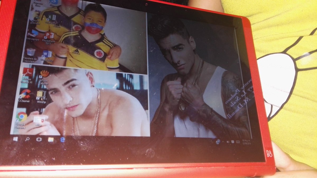 Pilifosforito's tweet photo. @maluma tiene loca a mi Natica! Eres junto a su novio su fondo de pantalla favorito junto #purelove https://t.co/EBpG0xCtJ0
