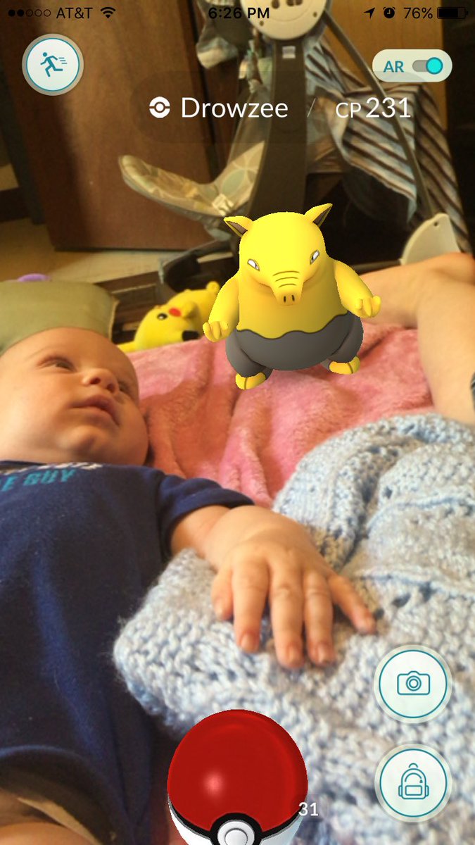 AkaiChoCorina's tweet image. There's a Drowzee by my baby and my baby's wide awake...  #pokemonfail #pokemongo #helpamotherout #parenting