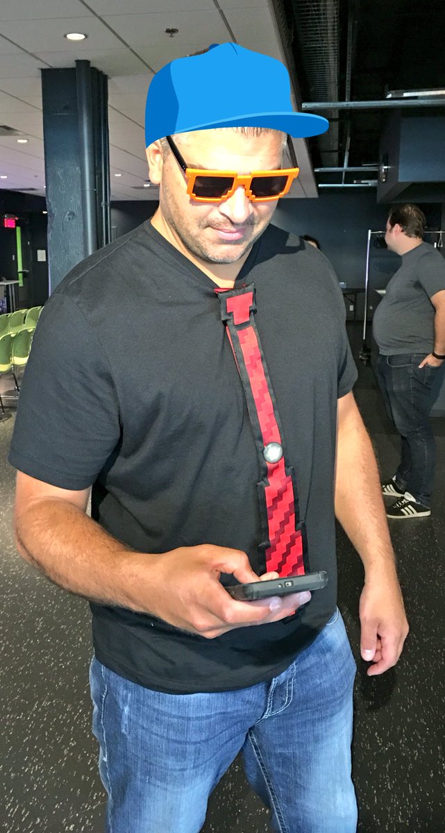 EpicStreamMan's tweet image. Digital Andrew @Hurricane4343 #HackingThePlanet with just his phone @ChaseStraight @HannysReal