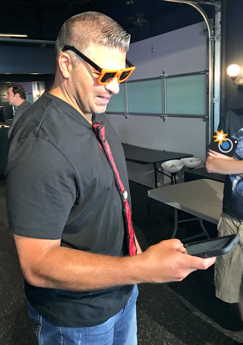 EpicStreamMan's tweet image. Digital Andrew @Hurricane4343 #HackingThePlanet with just his phone @ChaseStraight @HannysReal