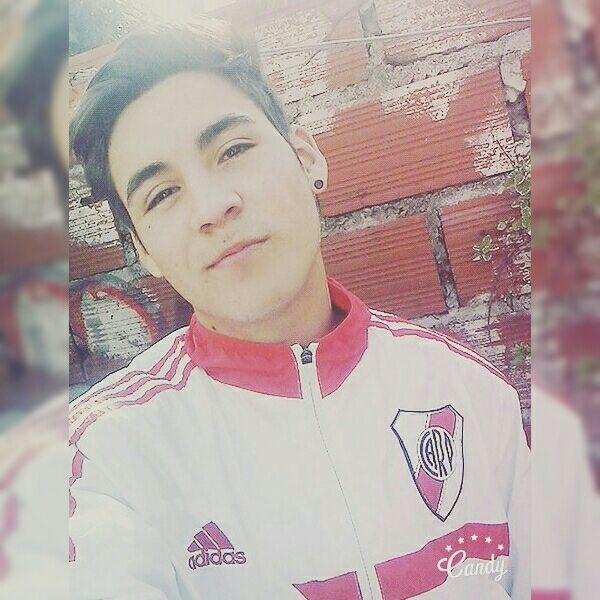CesarVargas97's tweet photo. Que me la chupen todas las hinchadas y el periodismo... https://t.co/ov8rxA6E6R