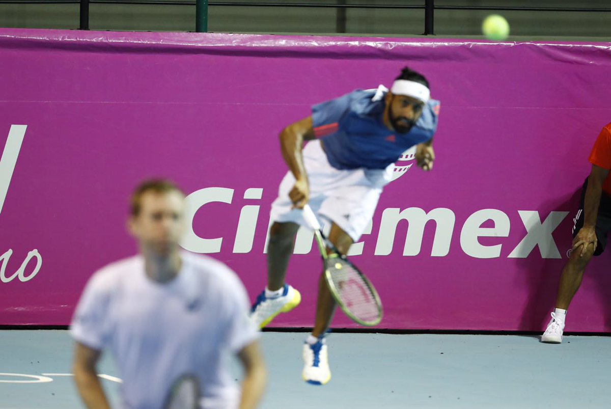 MifelTennisOpen's tweet photo. ¡Set, partido y final! @puravraja y @divijsharan vencen 6-4, 6-4 a #Marray/#Shamasdin y bucarán mañana el título. https://t.co/W5vgq3usGP