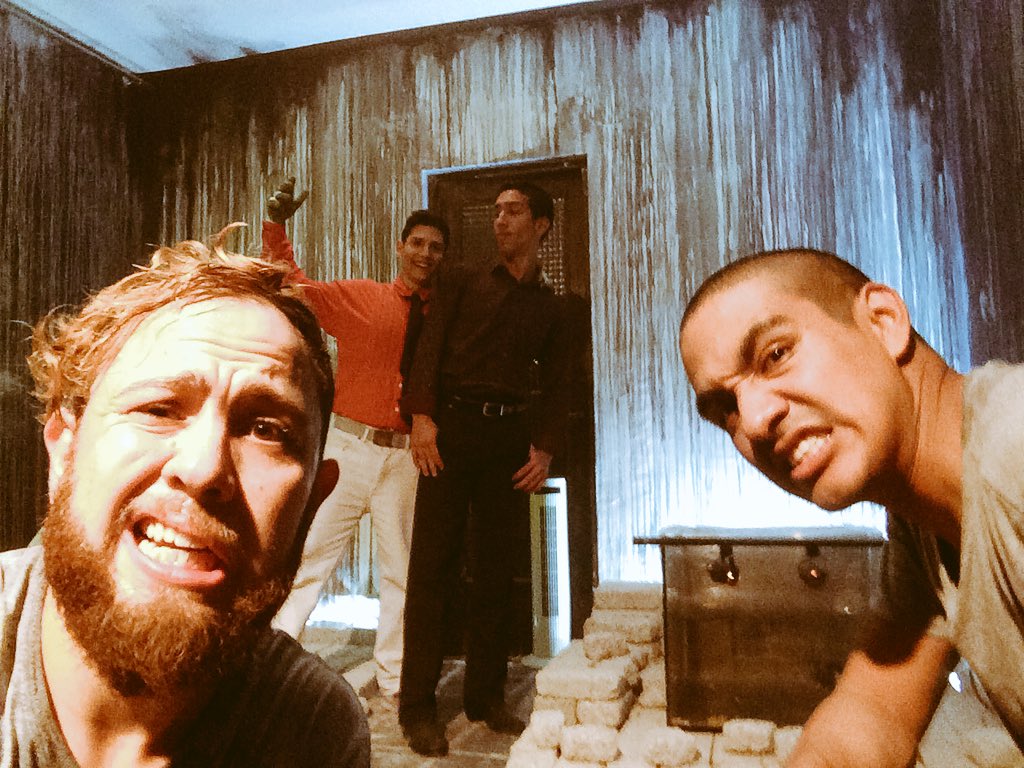 Em_I_Kennedy's tweet photo. Estrenando elenco #OpresionMasculina en @panquebrado @MicroTeatroMex https://t.co/8kjGd1cjFt