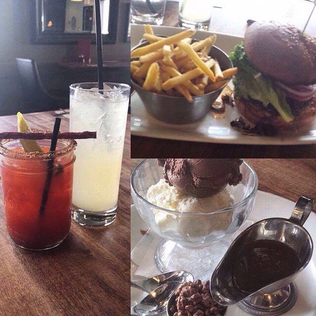 gurleengawrs's tweet photo. Babe @kaylaRawrss took me out to #earls tonight #drinks #biggerbetterburger #dessert #golddigger #outfood #foodporn https://t.co/OKlbeAK7Xu