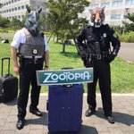 これが理想と現実かｗズートピア警察のコスプレがどうみても銀行強盗!