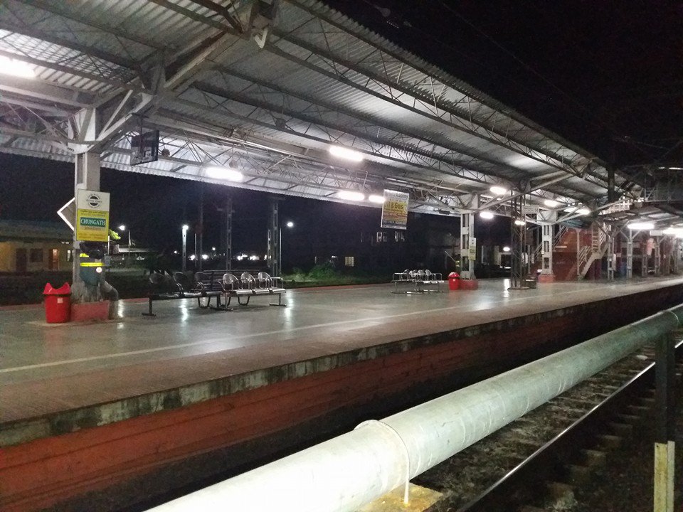 balathever's tweet photo. #MyTrainStory @sureshpprabhu  kollam railway station neat &amp; clean tnx sir https://t.co/FC8tH8MMgY