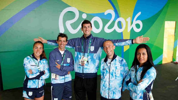 hernansartori's tweet photo. El atletismo argentino, presente en @Rio2016 con una delegación histórica.

Ph: Lorena Lucca
https://t.co/gfb6n2XSWB https://t.co/ioyu1ZWsRS