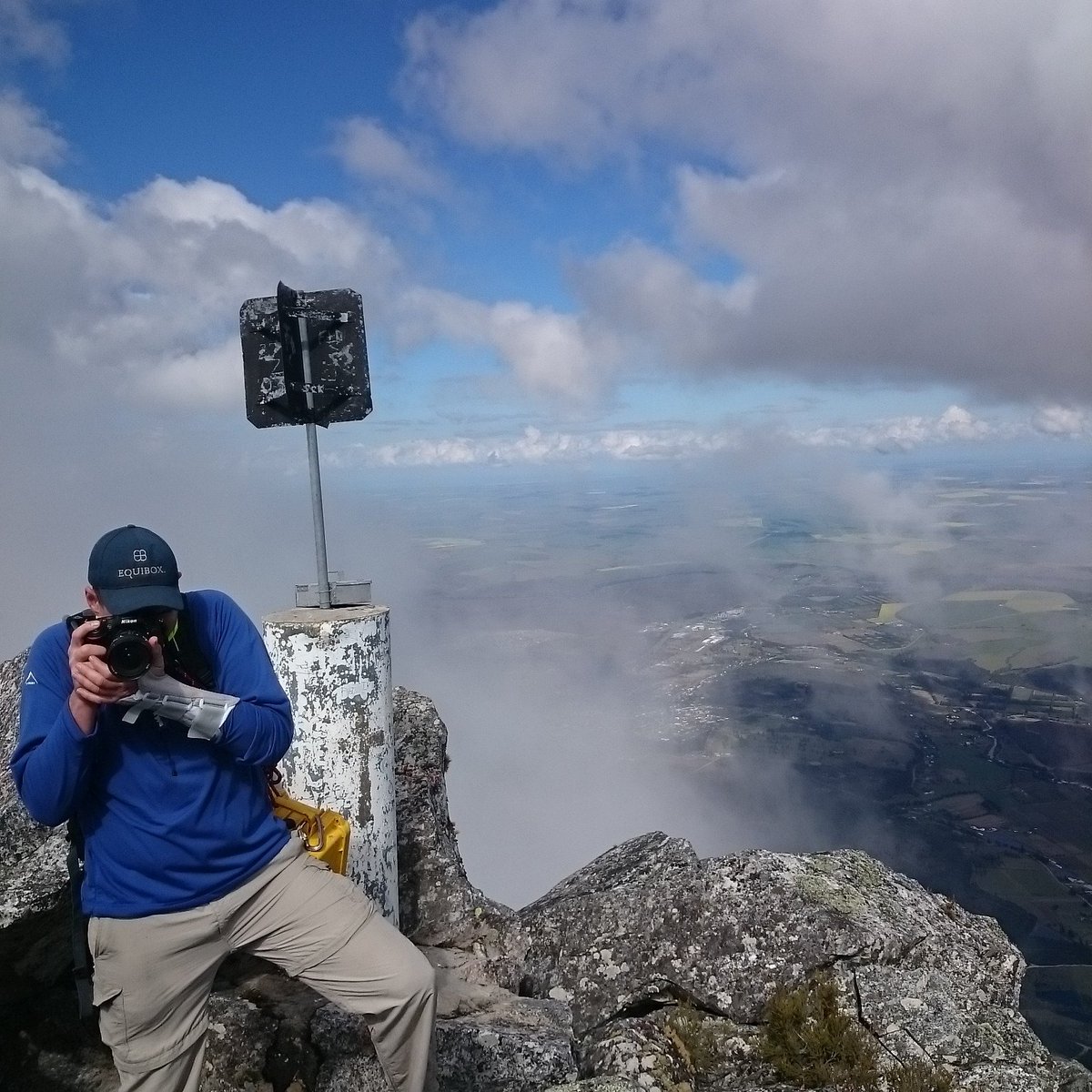 RunningTheCape's tweet photo. Made it to 12 uur kop!!! Tx for guiding the way Henk! #loveswellendam #Swellendam #friendsofmarloth #schooneoordt https://t.co/OdtARw1Y5y