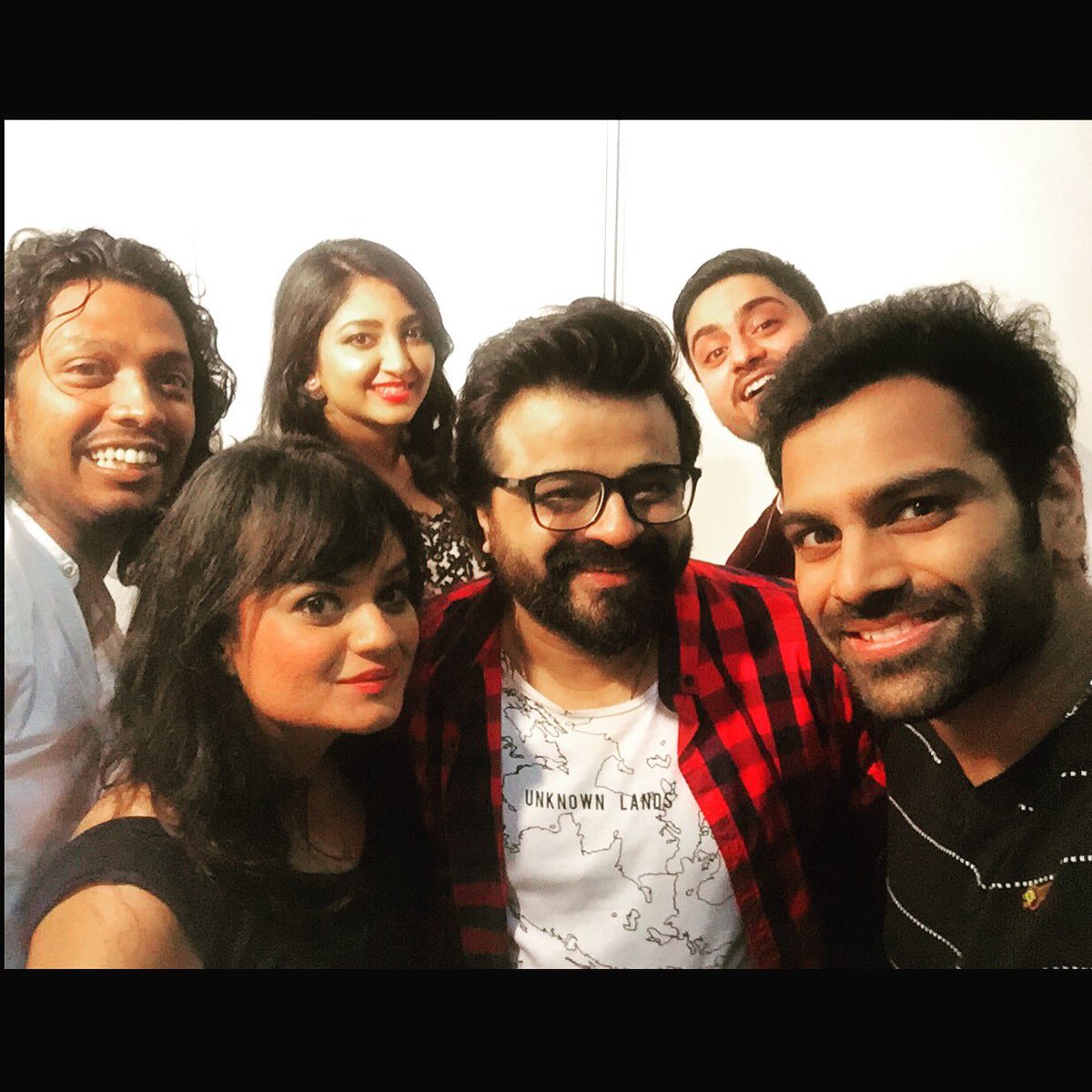 ADTSinghSharma's tweet photo. 😍 @ipritamofficial @AzizNakash @Sreeram_singer @BhoomiOfficial #AmitMishra https://t.co/D5vcEpKoGm