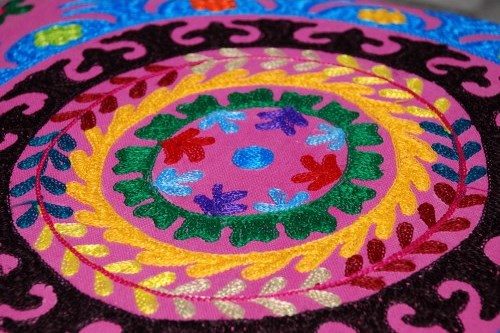 indianmeble's tweet photo. Kolorowe #taborety, o oryginalnych wzorach tapicerki: https://t.co/pZwwOXDK1u Świetne meble, które ożywiają wnętrza https://t.co/RZxvhDAxfA