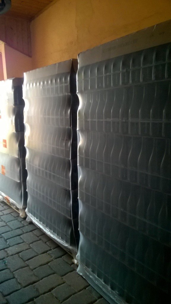 oreawines's tweet photo. Bottling is no stress, you just need to do glug glug! https://t.co/Q86aHT8UOn