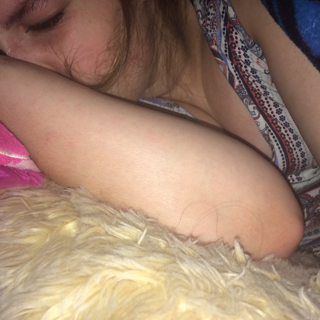 Please help me....
#broken #used #yoy #hurt 
Hmu man I'm so lost and torn