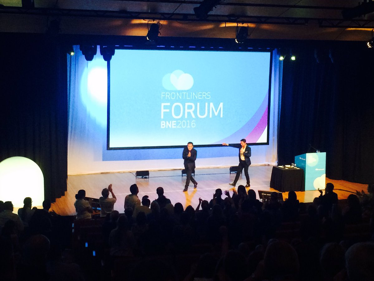 jesscruises's tweet photo. Standing ovation for comedian Ahn Do. Brilliant &amp; so entertaining! #hellobrisbane https://t.co/deabhascmG