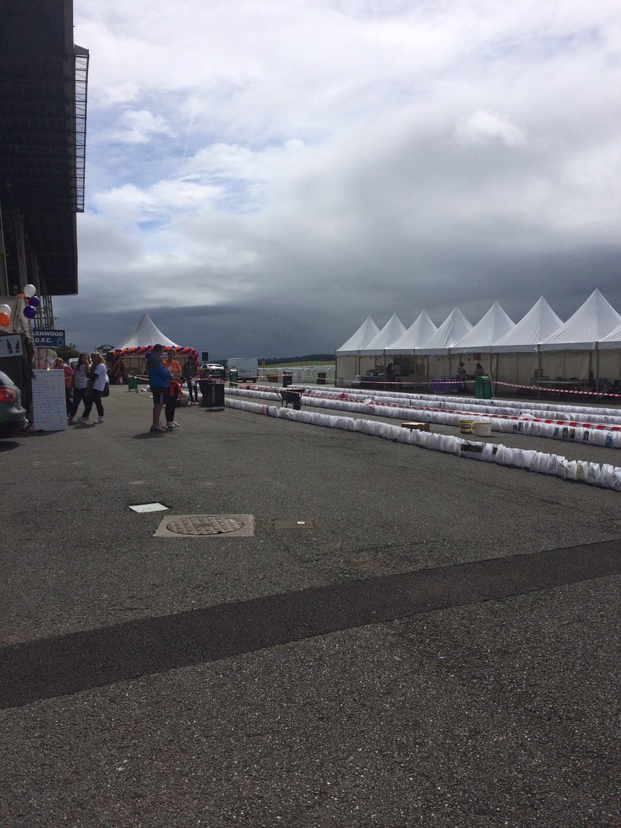 JayTDesign's tweet photo. Getting ready for Relay @KildareRelay @LisaMariePowell @LiamtoftLiam #relayrocks https://t.co/CX58zm8vmG