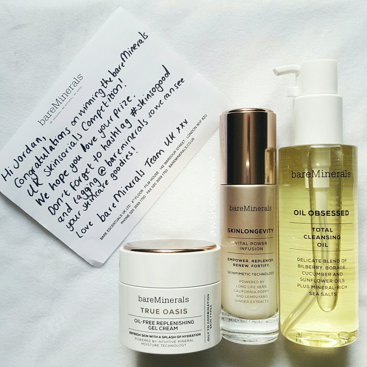 wishuponamirror's tweet photo. Just picked up my prize from @bareMineralsUK @bareMinerals 

#skinsogood 😍 https://t.co/WQ93jP8hRb