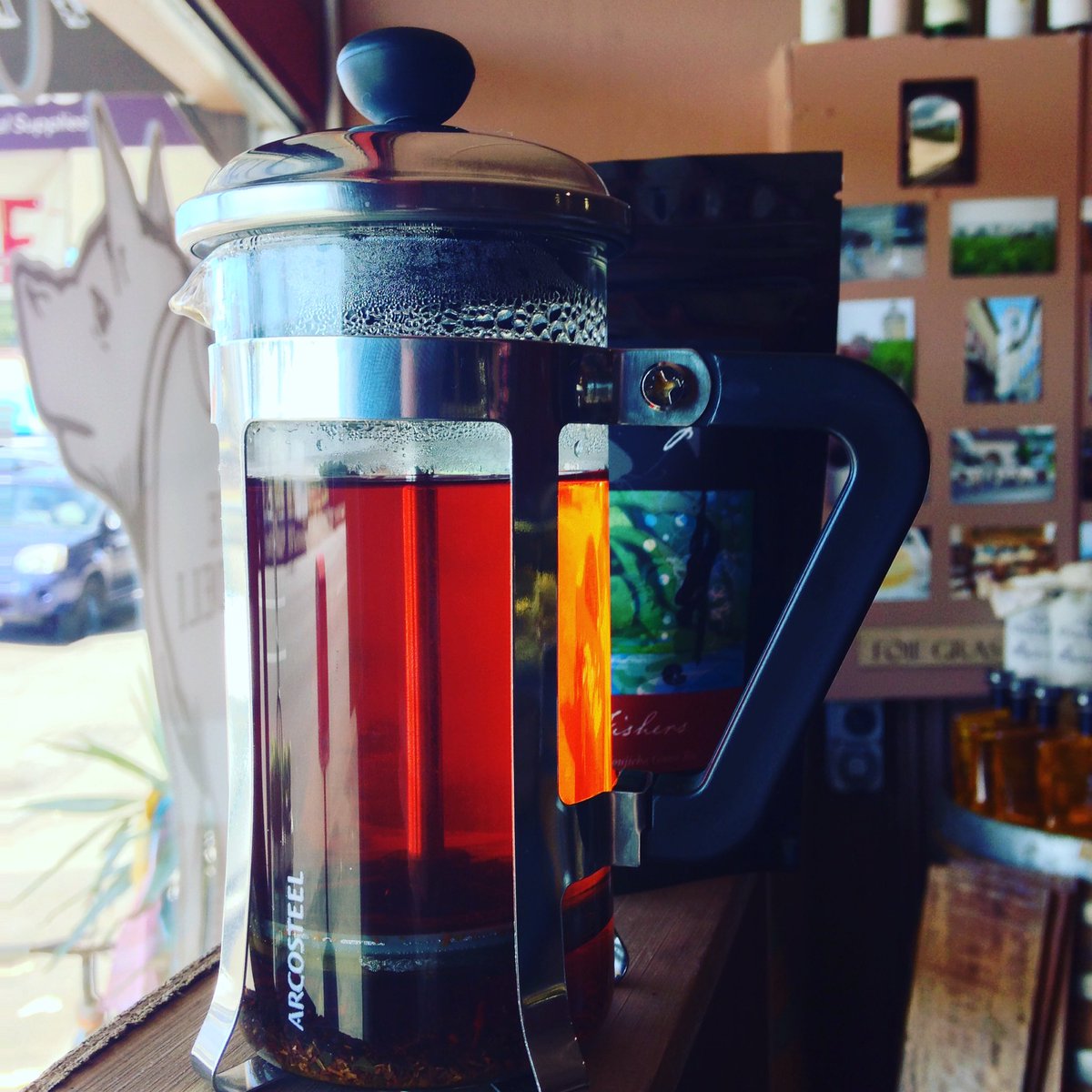 Botanybaytea's tweet photo. A big THANKYOU to Shannon, Leesa &amp; Tristan from #porkewedeli for a great morning of tasting #Australiansweettea https://t.co/XDMmYTQxNh