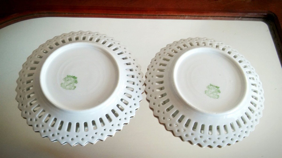 Abatevintage's tweet photo. Bavaria Schumann Plate Vintage Dresden Lattice Scalloped Edge Gold Trim Em… https://t.co/WIGA8lQxNi #Etsy #RosePlate https://t.co/fz36K9QxY7