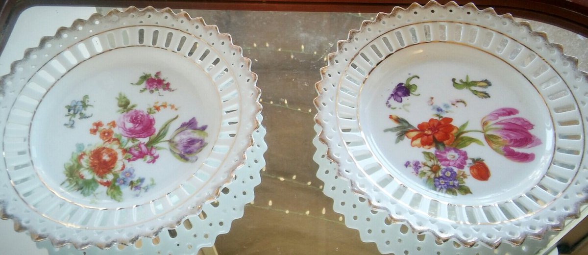 Abatevintage's tweet photo. Bavaria Schumann Plate Vintage Dresden Lattice Scalloped Edge Gold Trim Em… https://t.co/WIGA8lQxNi #Etsy #RosePlate https://t.co/fz36K9QxY7