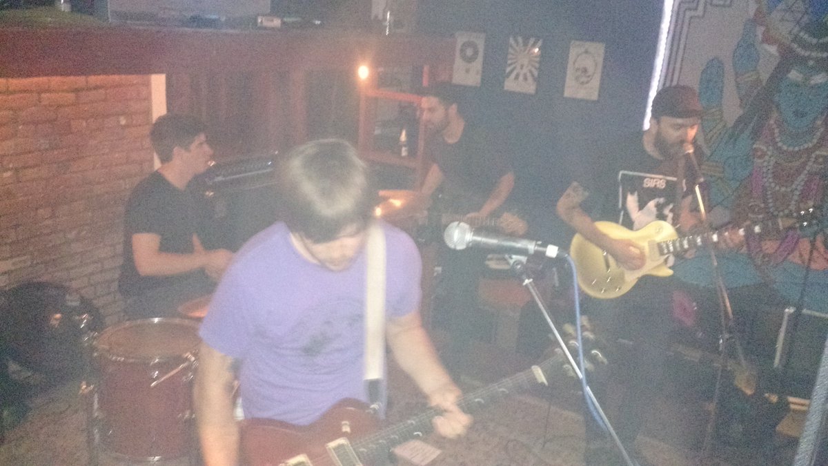 WhatMoonThings's tweet image. it's 4am, you might not care, but I love these guys @livngrm