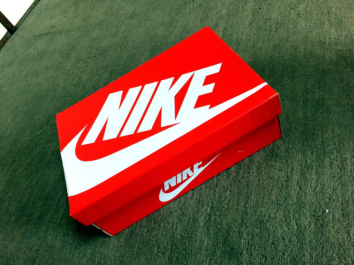 gh_am1015's tweet photo. AIR MAXとどいたー

22000わまあまあ高い
金欠やなもー😑😑😑笑 https://t.co/a2UPLDi6LB