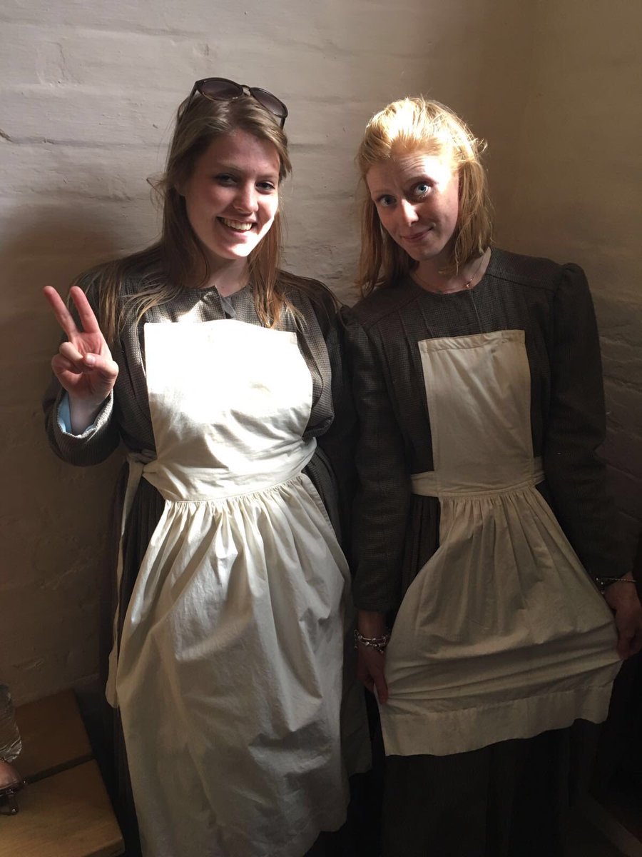 GirlguidingShef's tweet image. More lovely pics of our #QueensGuide &amp;amp; friends from her adventures in @LincolnCastle All part of Queens Guide award!