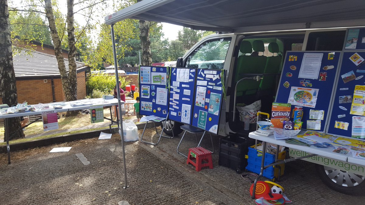 brash_selena's tweet photo. School nurses are at Bordon family day. @Southern_NHSFT https://t.co/hKNdobVVCB