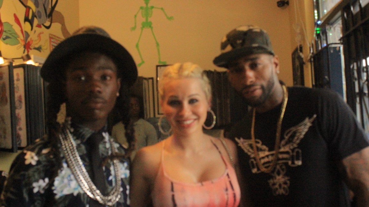 LilPlayboy226's tweet photo. ME ..my girl SARA from the @THEBADGIRLZCLUB AND @WillieTaylor ... https://t.co/nncZsSpJnU