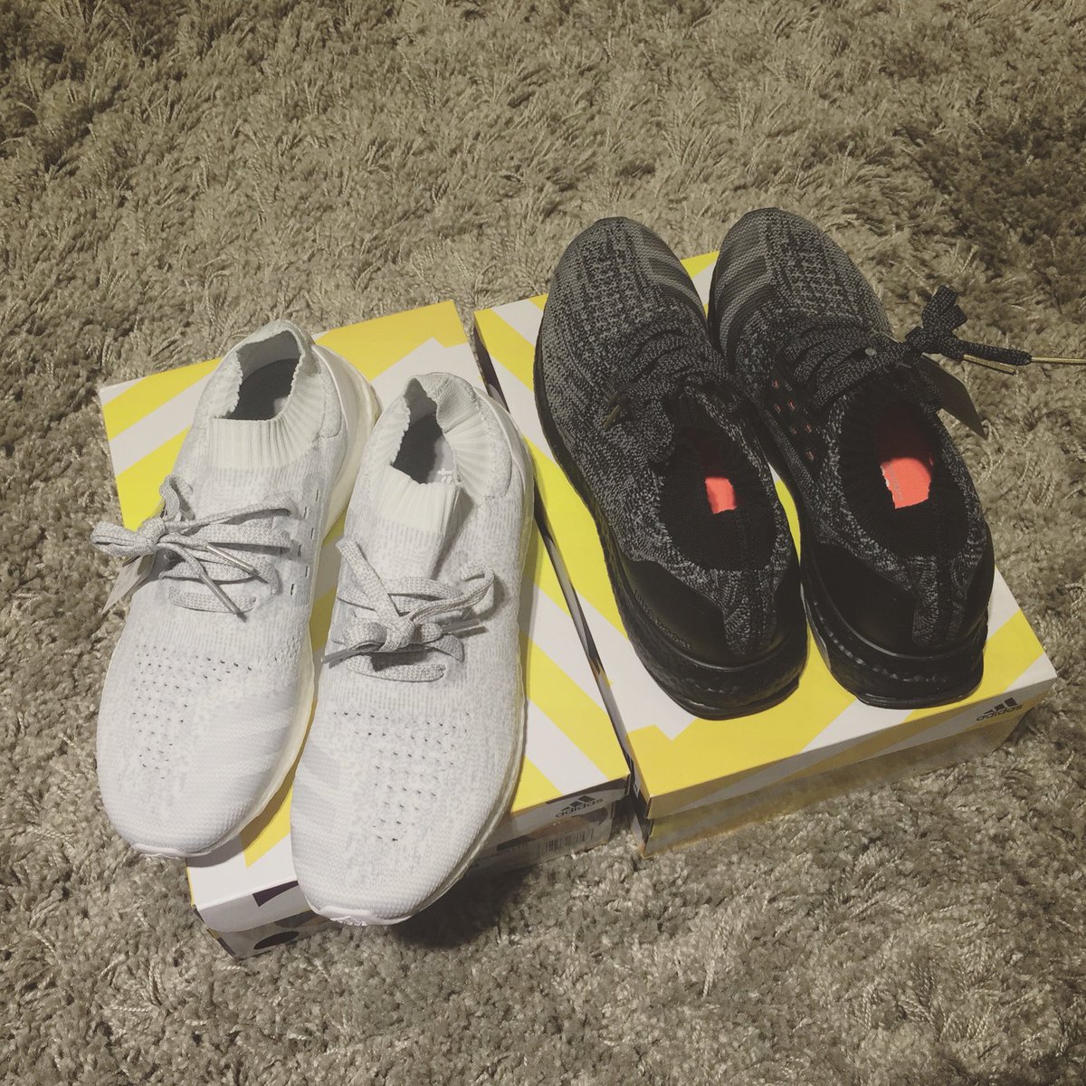 ioHansC's tweet photo. as a result of color decision dysfunction...
#ultraboost #uncaged #bnw #both #DoItForHans https://t.co/wH5CuQjIS8