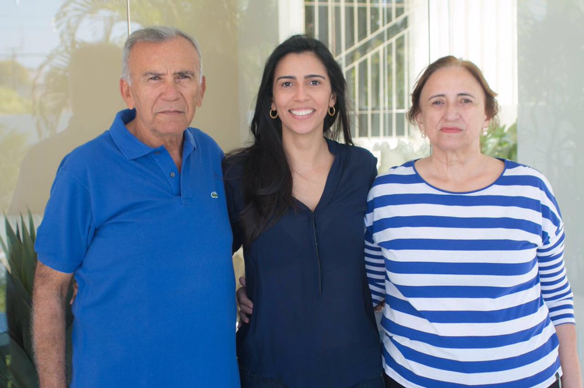 maracostarn's tweet photo. Família é onde nossa história começa.❤️ #Família #UmaMulherDeForçaEcoragem #AtitudeQueTransforma #FirmeNaLuta https://t.co/26nC4lhzV8