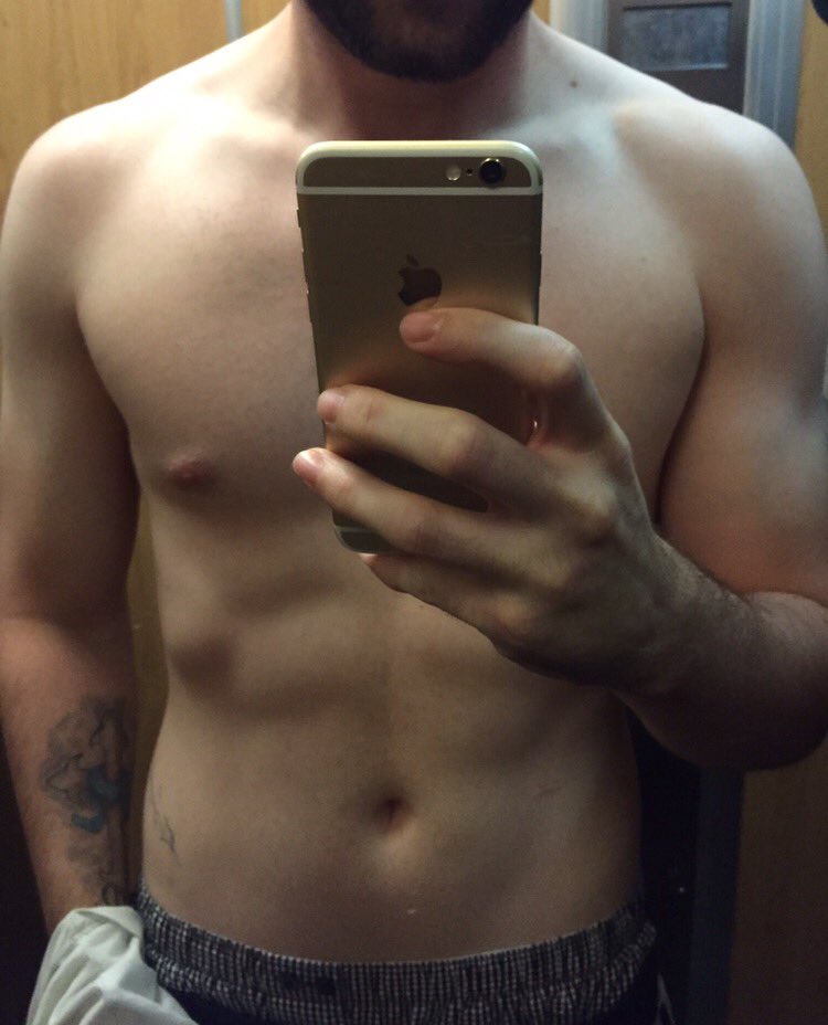 Been building some extra muscle for the last month,I can see improvements👊couple more months should do it👌 #goals