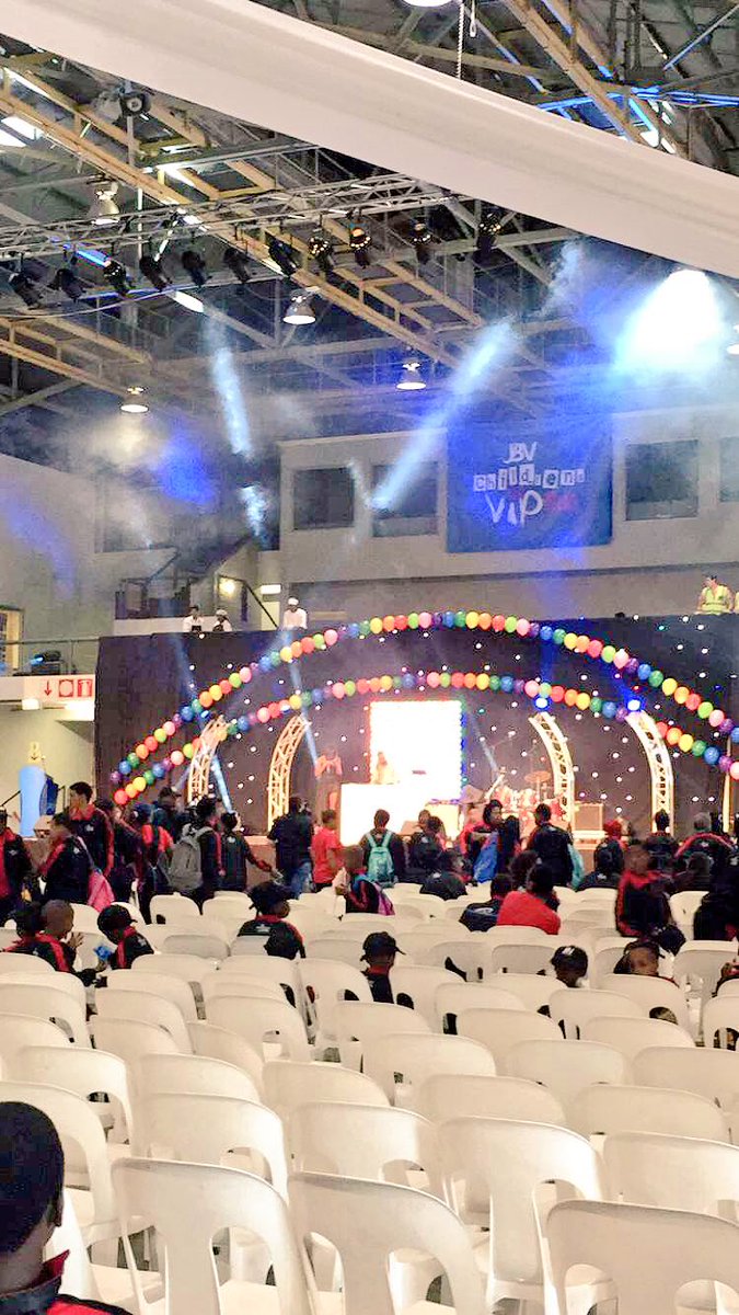 AvaStarr's tweet photo. Kids (and I) are having a ball today! #ibvchildrensvipday https://t.co/xNcl3x0jWF