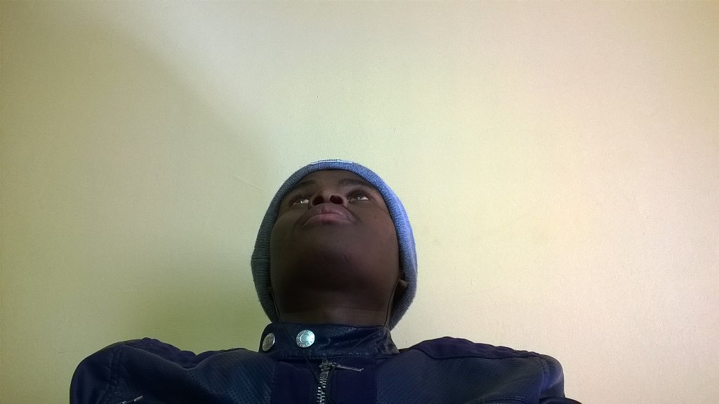 ThamiQapsQabaka's tweet photo. Looking side to side,seeking for answers. Help me O.Lord. https://t.co/Ae6RxAK4Uv