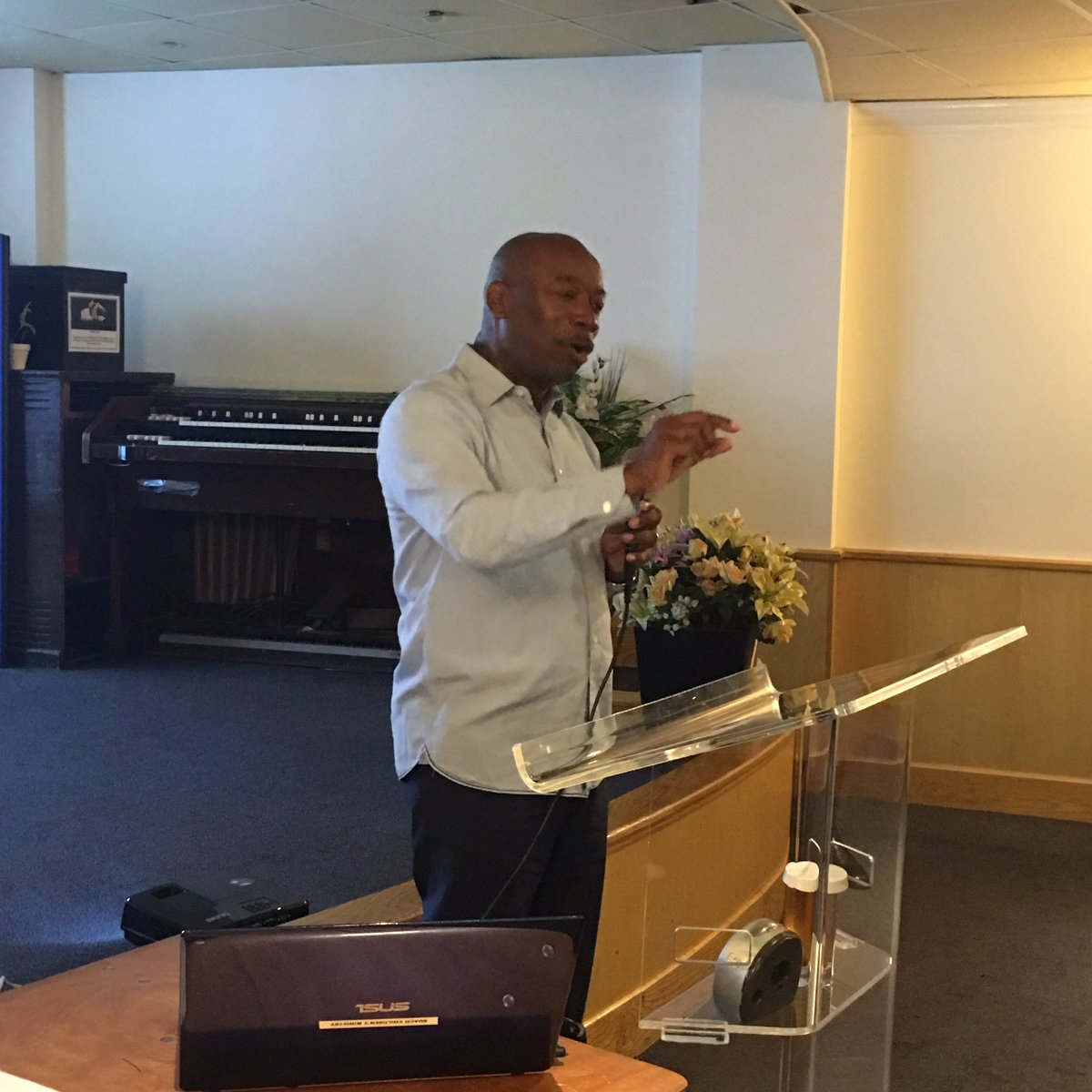 RuachNetwork's tweet photo. @RuachNetwork Men in ministry Presented by @pastorscotland #RNOC https://t.co/LKEzPnB0Sx