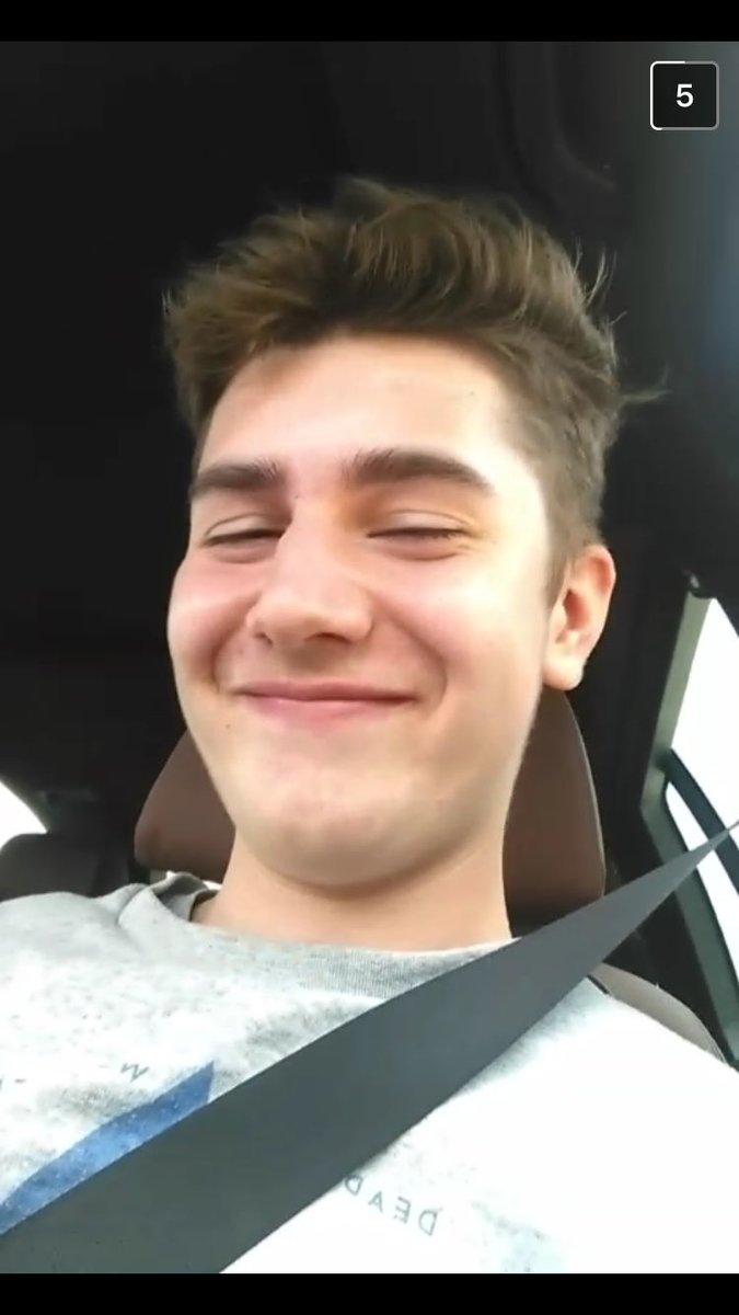 ohNehru's tweet image. Look the same to me tbh