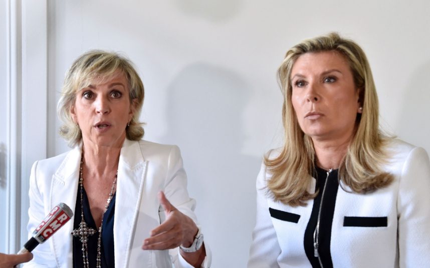 keeping_it_up's tweet photo. Fury as French court refuses to release woman pardoned for killing abusive husband https://t.co/TnIYMCCJS9 https://t.co/bPuUwn7veC