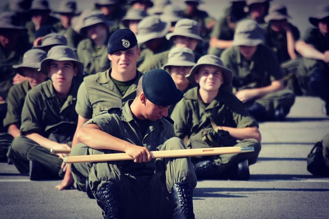 1626Army's tweet photo. Cadet de Jong taking in parade at CTC Blackdown #armycadets #canadasfinest https://t.co/MtMAy72fSY