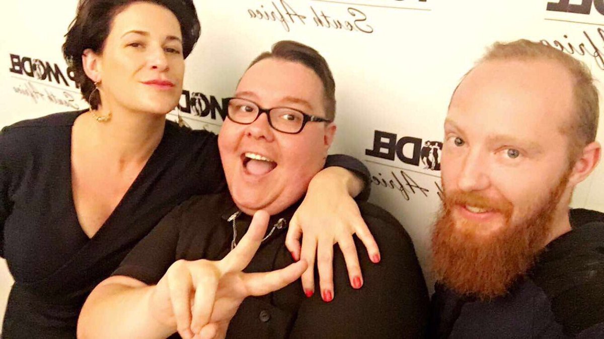 TheZAChanels's tweet photo. time to take a #Selfie

Nr. 3 &amp; Nr. 7 with the legendary @BonnieLeeBouman at #MCTMSA @officialTMSA ✌🏼️ https://t.co/7yiqNAZ0Bk