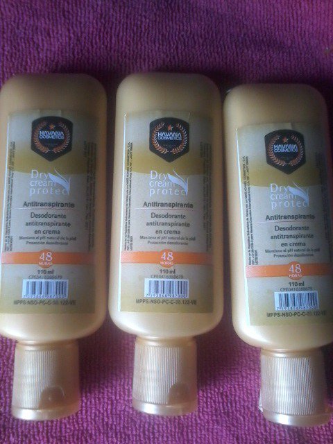 RiveraYoelys's tweet photo. Se vende #desodorante unisex. https://t.co/qLtRCvSGst