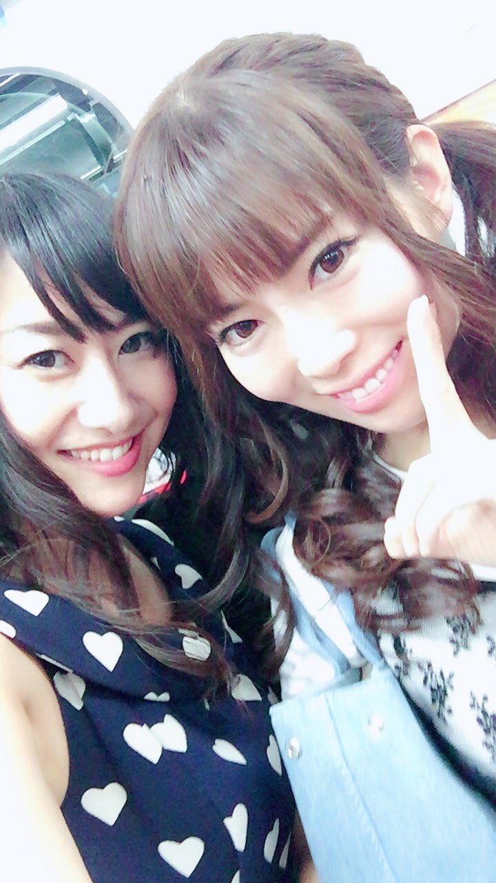 桜野 友佳 Mc モデル アフターエルーン この二日間 やたらいちゃいちゃしていたえりゆかコンビ 実は2人とも関西出身なので2人でいると関西弁が止まりません えへへ えりちゃん ありがと T Co Sipe7wjdyo Twitter