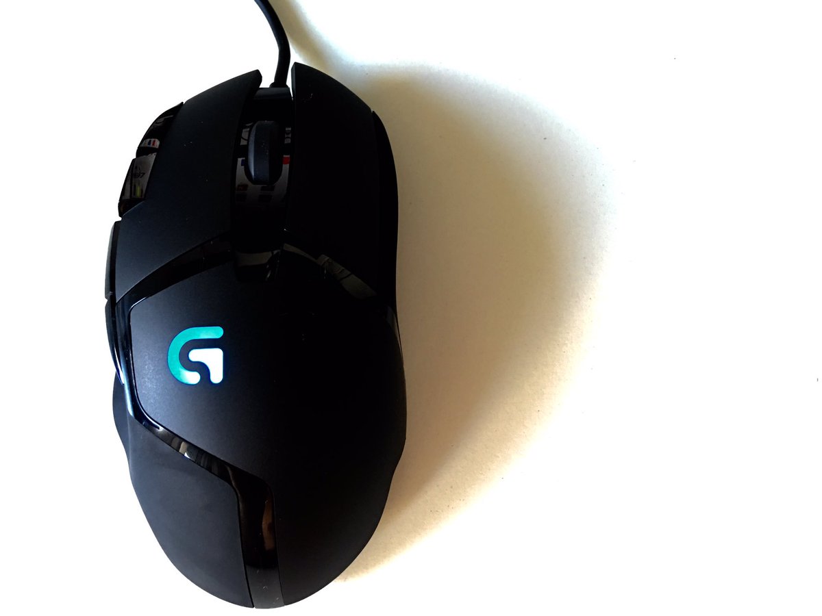 RickyFernandezR's tweet photo. A las 17:17 horas podréis leer mi review del @LogitechG 402 #HyperionFury 🌪☄
El nuevo arma secreta para #CSgo 🔝 https://t.co/g5yQTGGkly