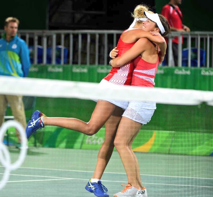 Even against all odds, just never ever give up...❤️ #fightingforadream #MarTimi #TeamSuisse #Limitless <a href="/mhingis/">Martina Hingis</a> 🇨🇭