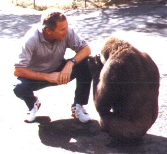 TFMtherapist's tweet photo. Here's W. warning Harambe's mom about Hillary Clinton. https://t.co/BTgKvwZ2aC