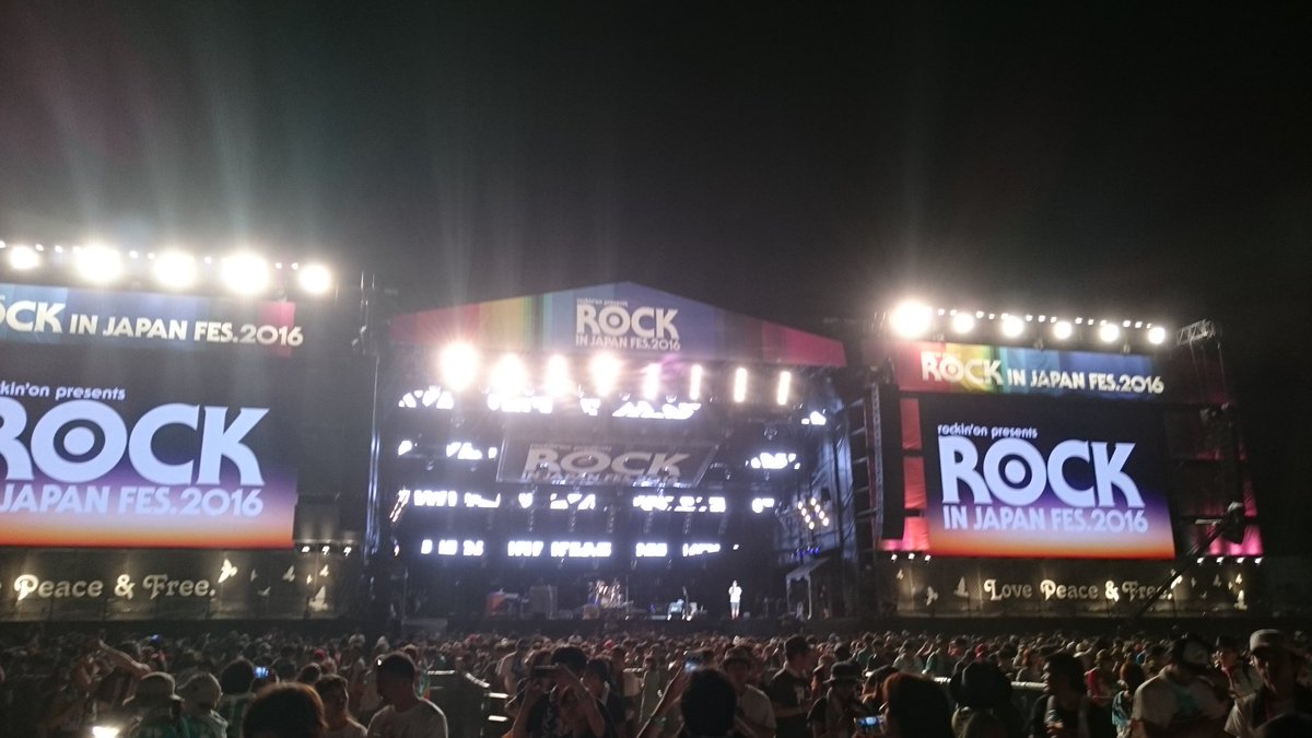 masabo0907's tweet photo. #RIJF2016 終了❗
セトリにはビックリ、そして最高のパフォーマンスでした✨
MCで大きな間違いもありましたが、またこれも生のライブだからこそ(笑)
メンバーそれぞれの表情も最高でした❗
#ロッキン #TYMS_RIJF https://t.co/mpJ5yg8Vnm