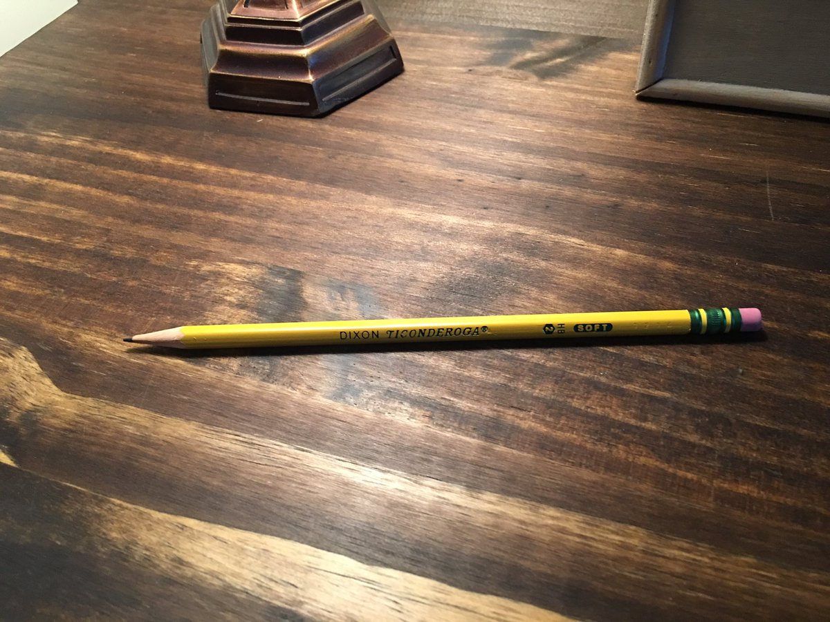 Kim_Chaffee's tweet image. Have you ever seen something so beautiful? #amwriting #freshlysharpened #alwaysnumber2